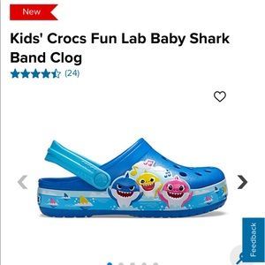 BNWT Baby shark crocs size 7 toddler